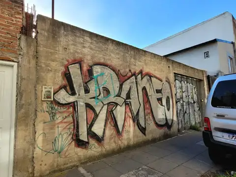 VILLA BALLESTER CENTRO: LOTE 8,30 x 35m, APTO TODO DESTINO