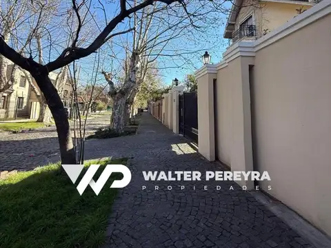 Depto Tipo Casa en Venta de 7 ambientes