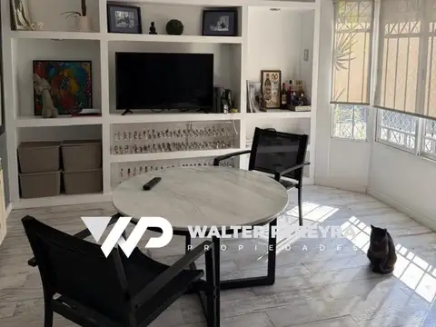 Depto Tipo Casa en Venta con 2 cocheras