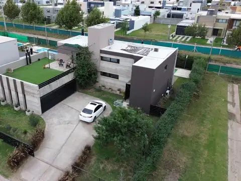 Venta casa b° privado la morada villa allende