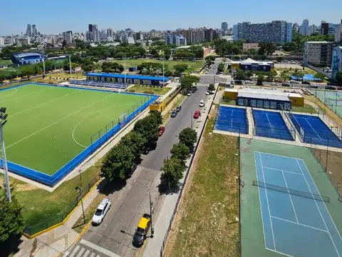 Departamento 3 ambientes al frente, piso alto y muy luminoso