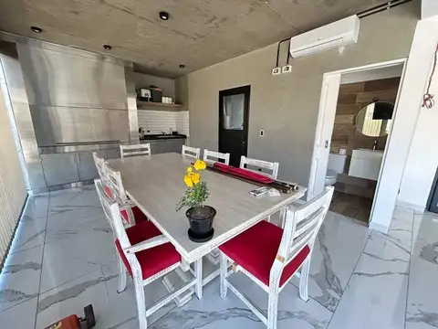 Casa en Venta en Countries y Barrios Cerrados en Berazategui, USD 509.000