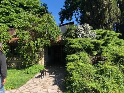 Int. juan Irigoin 100