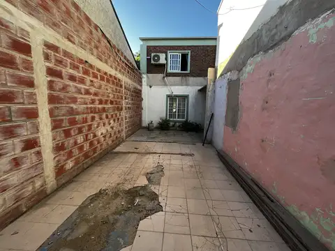 Vendo Casa con Local en Concepción del Uruguay, Entre Ríos.