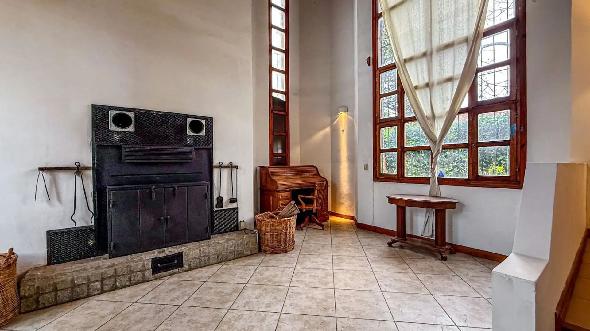 VENTA CASA 3 AMBIENTES ESCRITORIO COCHERA CAISAMAR