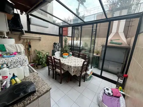 Carlos Calvo 100 , Piso 2