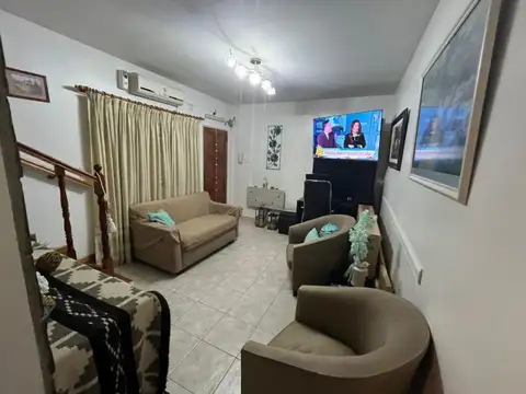 Carlos Calvo 100 , Piso 2