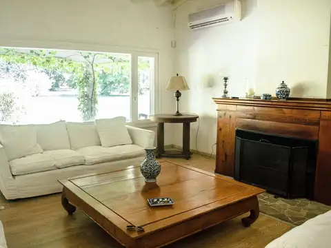 Casa 5 ambientes con 4 baños