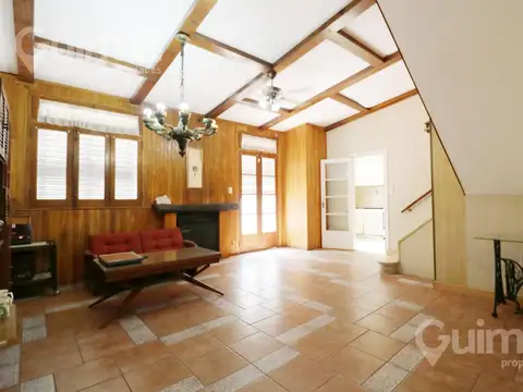 Depto Tipo Casa 4 ambientes con 2 baños