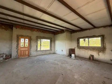 Casa 2 ambientes con 1 baño