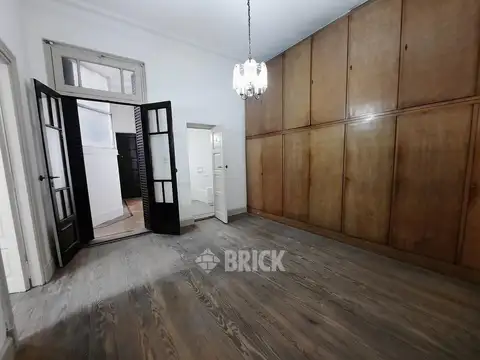 SALTA AL 1500 - 51 M2 IMPECABLE COCINA COMPLETA