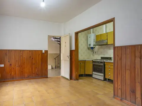 Casa 3 ambientes con 1 baño