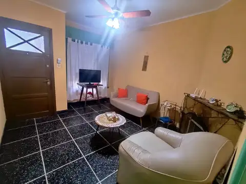 Casa en Venta en Castelar Norte, USD 99.000