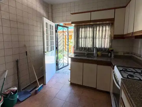 Depto Tipo Casa en Venta 40 años