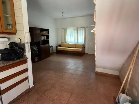 Depto Tipo Casa en Venta en El Palomar, USD 75.000