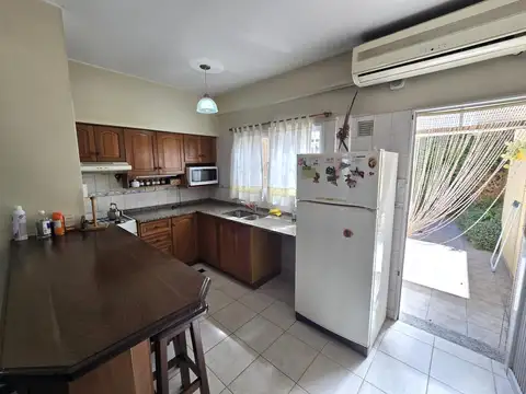 Depto Tipo Casa en Alquiler en Lomas de Zamora, $ 950.000