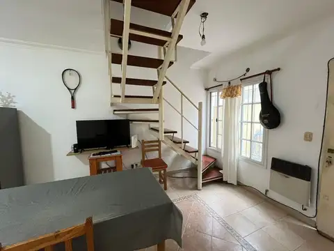 Depto Tipo Casa en Venta de 2 ambientes