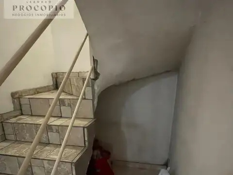 Casa 4 ambientes con 1 baño