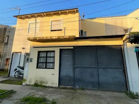 Casa 3 ambientes en venta en Moreno