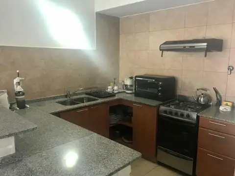 3 amb. Totalmente Amueblado. Balcón.