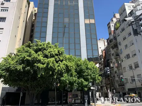 Cerrito 1200. Piso 16° oficina. 3 cocheras fijas. VENTA y/o ALQUILER.