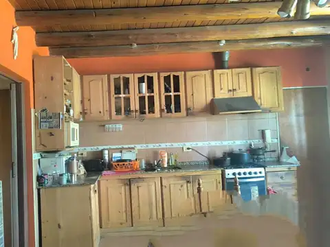 Casa en Venta con 3 cocheras