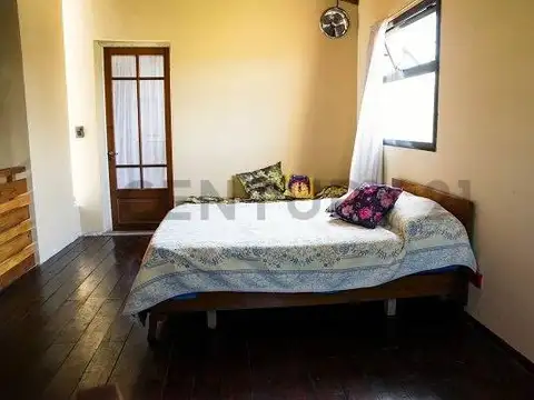 Casa con pileta en Bosque Azul, Roldán