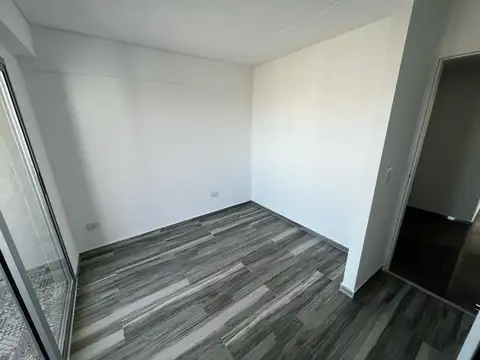 Departamento en Venta con 3 cocheras
