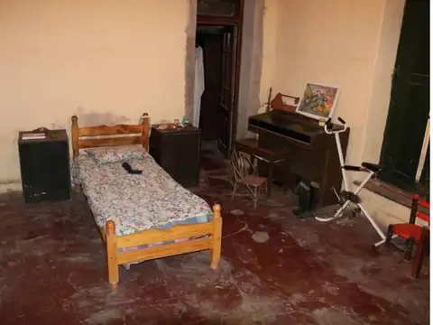 Casa quinta, Avenida Frech N°942, B° El Lucero, Marcos Paz,