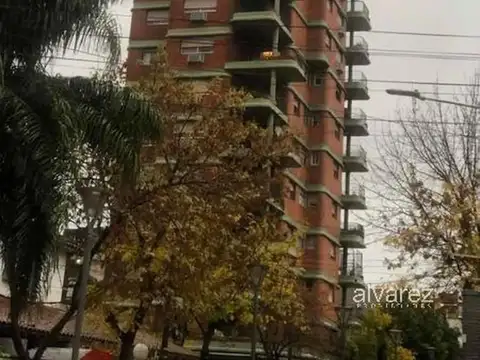 Departamento 5 amb Castelar Sur Centro