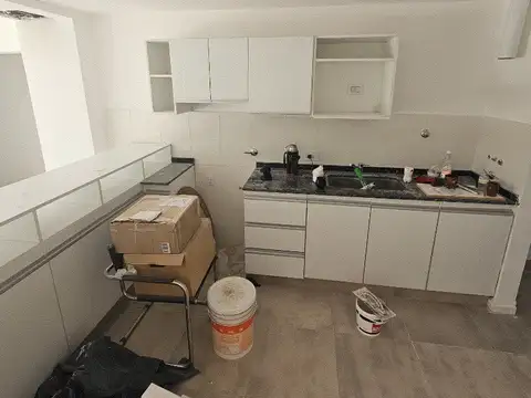 Departamento PLANTA BAJA 2 dormitorios, 2 baños, 2 patios. En Refinería. Opción cochera