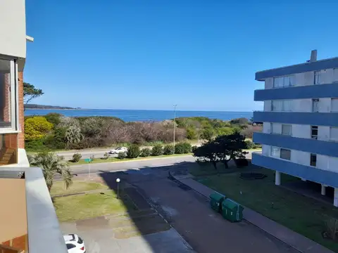 Departamento en Venta en Playa Mansa, USD 275.000