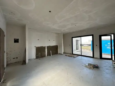 Casa en Venta con 1 cochera