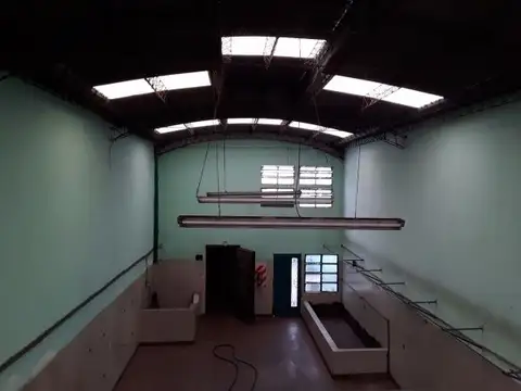 Galpón en venta en Avellaneda
