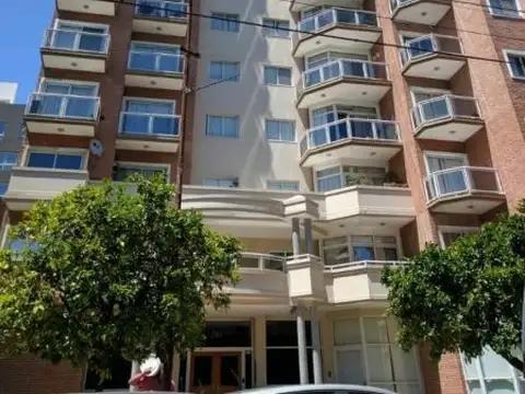 DEPARTAMENTO 3 AMBIENTES CENTRO RAMOS MEJIA CON COCHERA