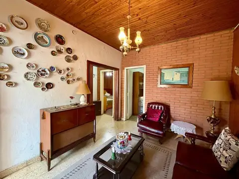 Casa 3 ambientes con 1 baño