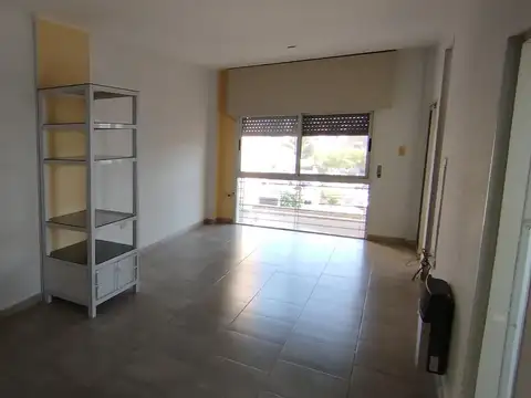 En Venta Excelente Semipiso - 2 Dorm!