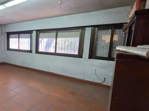 Galpón en venta Munro