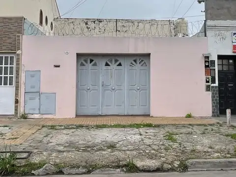 Ph al frente con entrada de auto