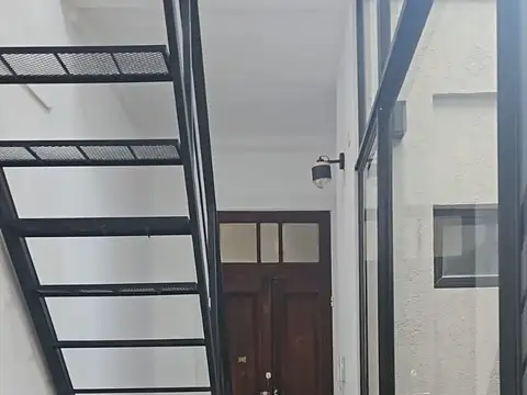 Depto Tipo Casa 2 ambientes con 1 baño
