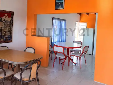 EN VENTA casa de 3 dormitorios en RUFINO + terreno lindero