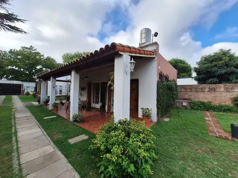 Casa 4 ambientes con 4 baños