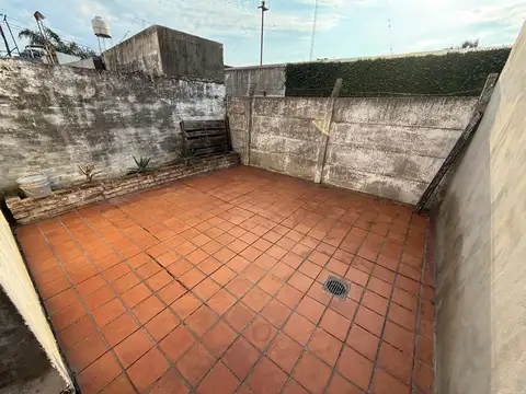 Vendo casa 2 dormitorios