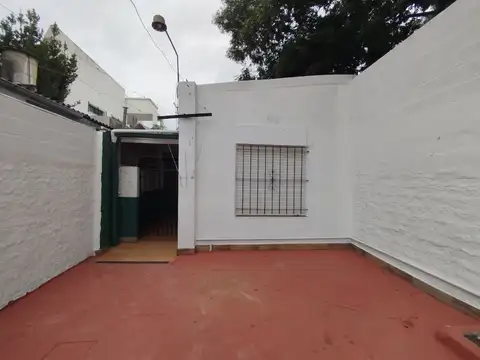 Departamento tipo casa interno de 3 amb con patio y cochera - Sin expensas
