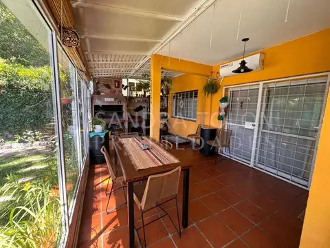 Casa en Venta en Adrogue, USD 149.000