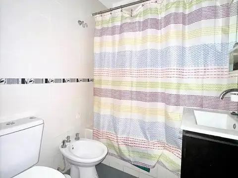 Departamento en Alquiler en Flores, $ 700.000