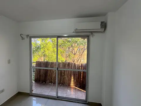 Departamento Monoambiente al frente en Villa Pueyrredon