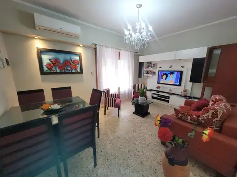 San Carlos 44 , Piso 1