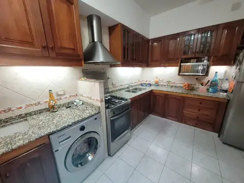 San Carlos 100, Piso 1°