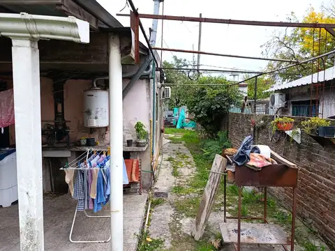 EN VENTA - CASA 3 AMBIENTES A RECICLAR - SAN MIGUEL